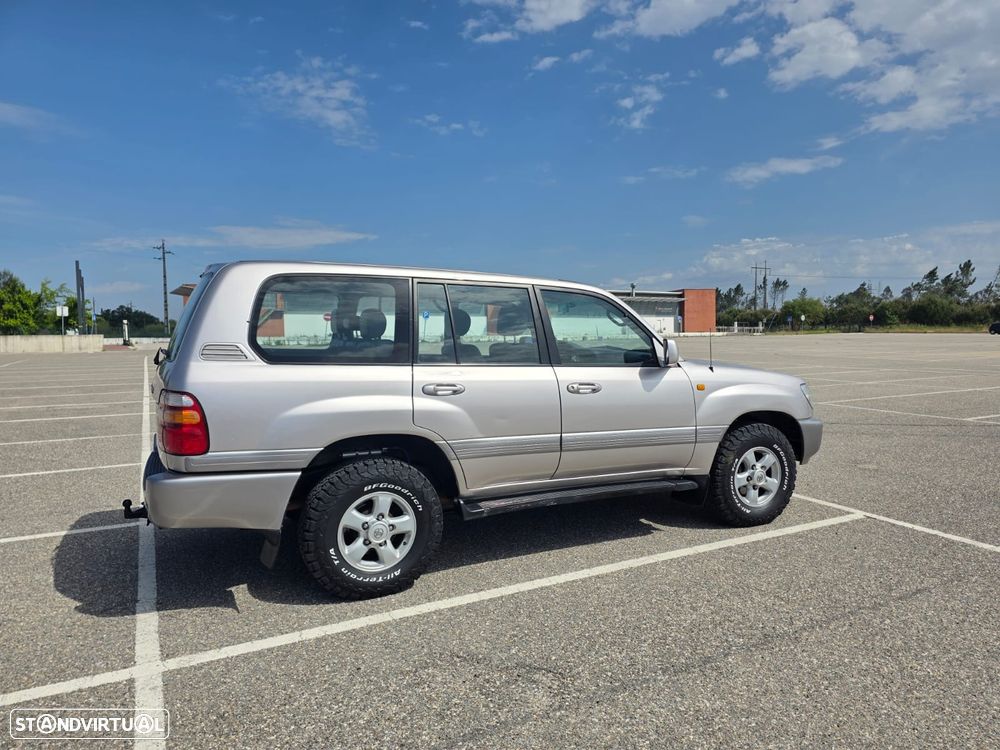 Toyota Land Cruiser 100 Auto Executive - 15