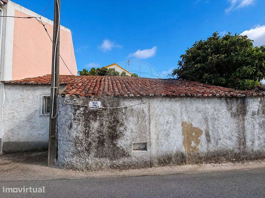 Moradia T2 para venda - Grande imagem: 2/4