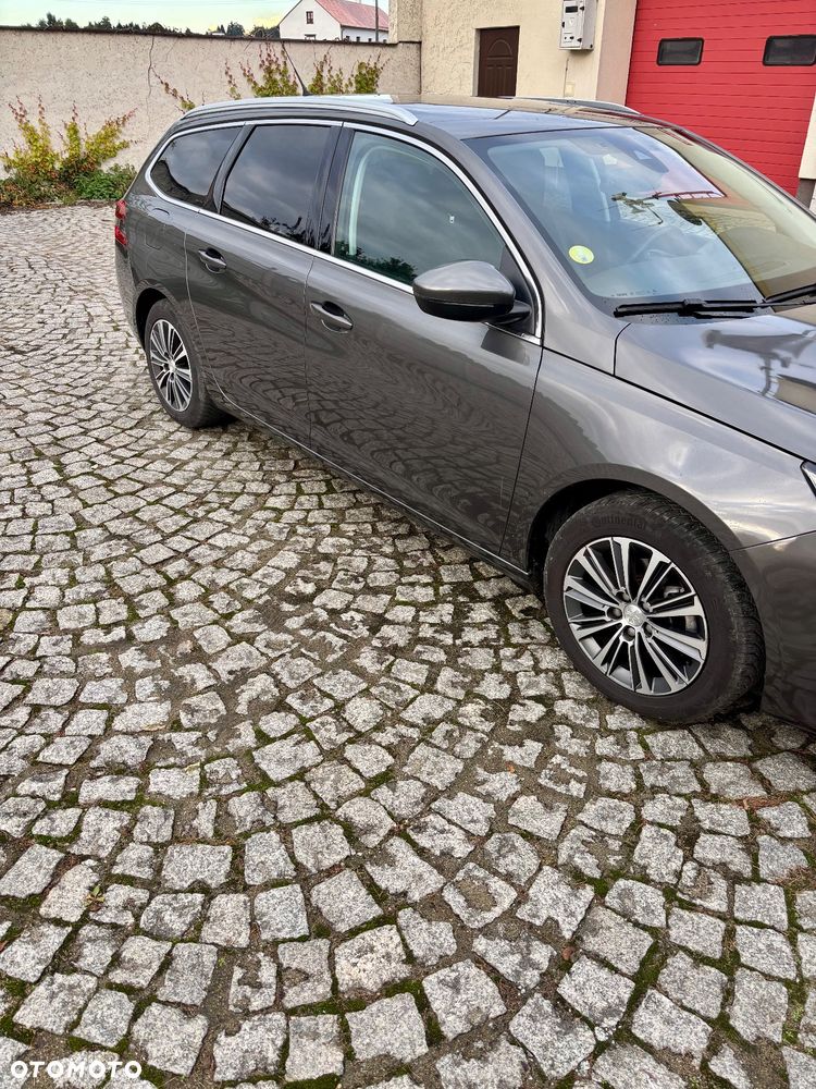 Peugeot 308 1.5 BlueHDi Allure Pack S&S EAT8 - 4