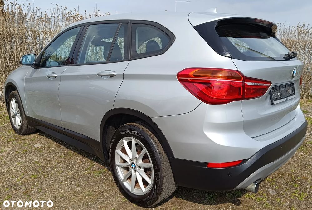 BMW X1 sDrive16d - 4