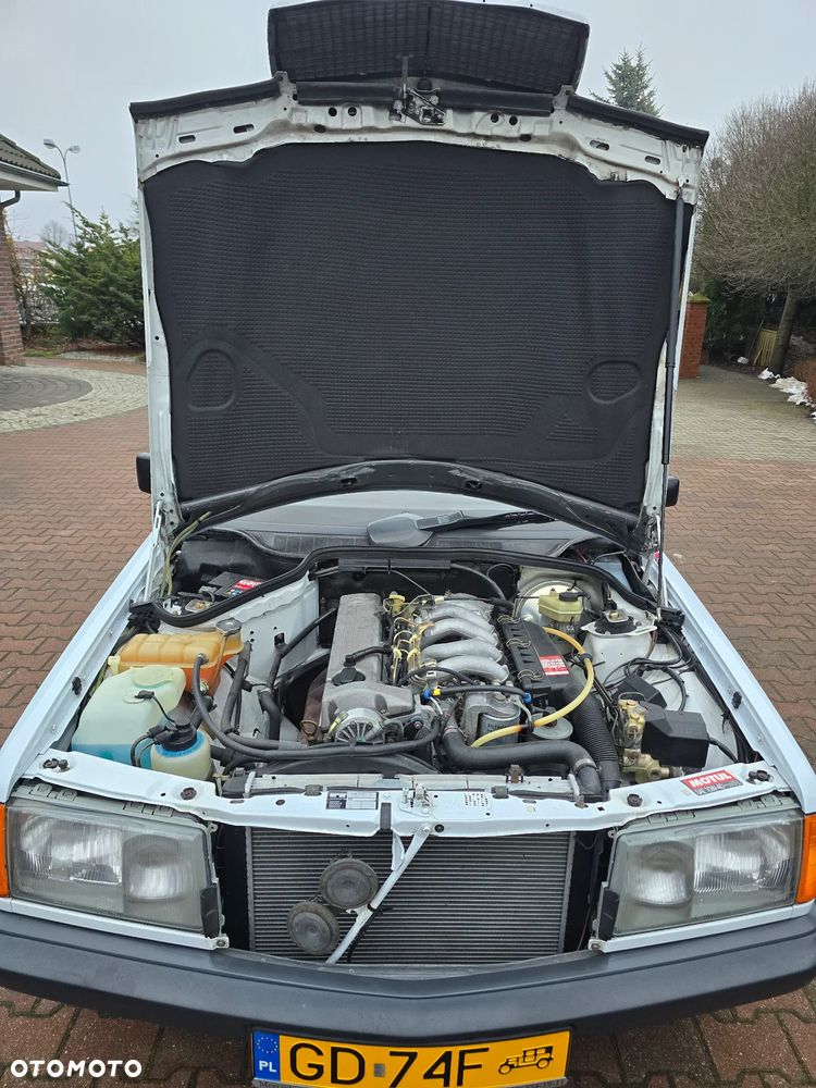 Mercedes-Benz W201 (190) - 33