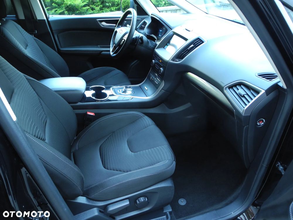 Ford S-Max - 16