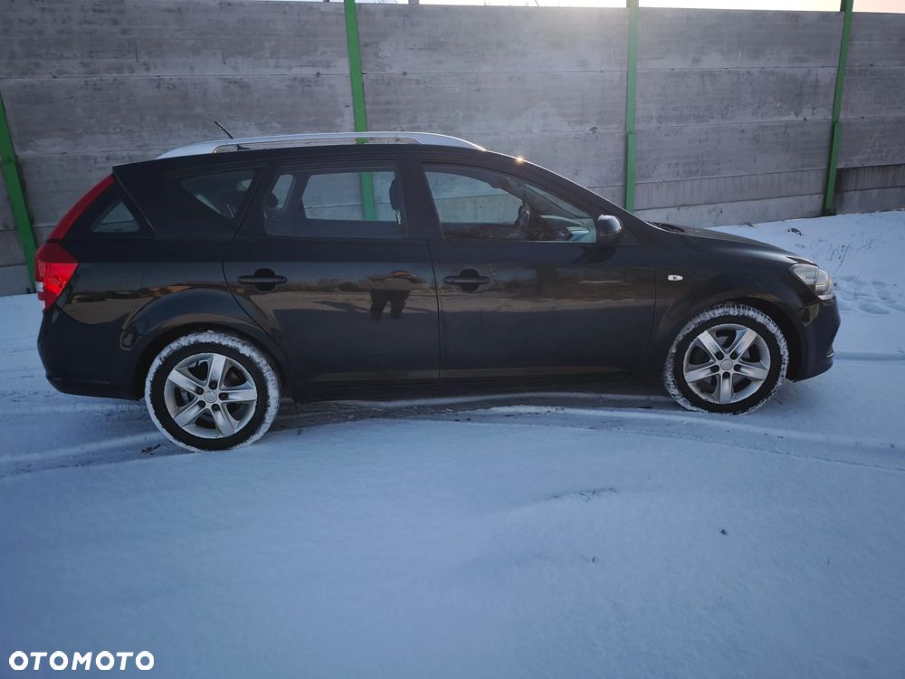 Kia Ceed 1.6 L - 4