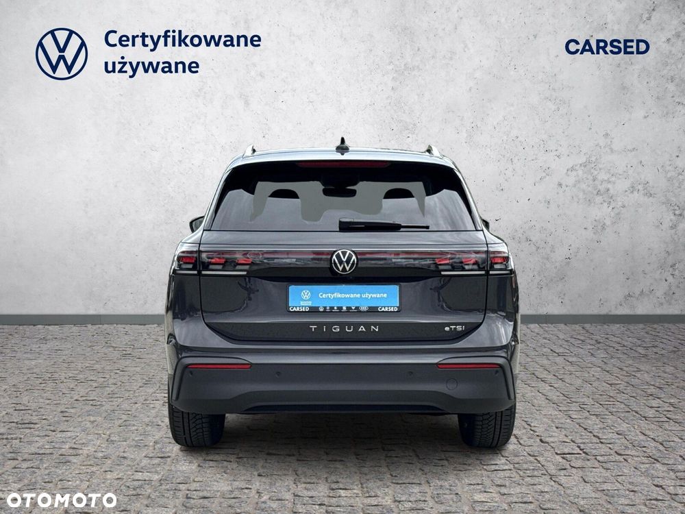 Volkswagen Tiguan - 4