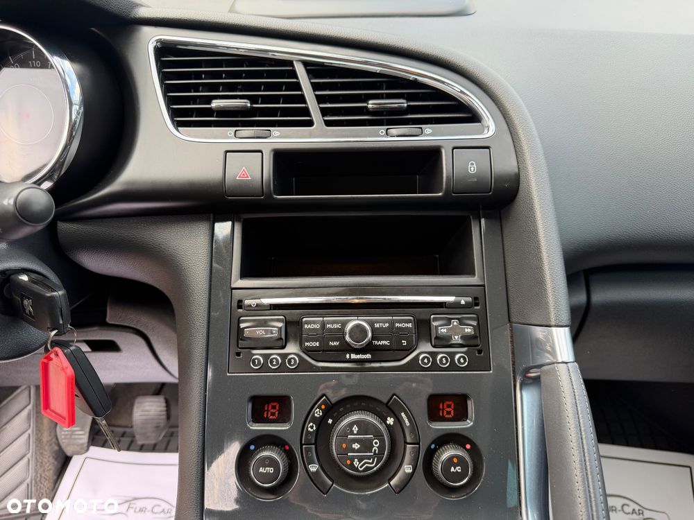 Peugeot 3008 1.6 HDi Style - 17