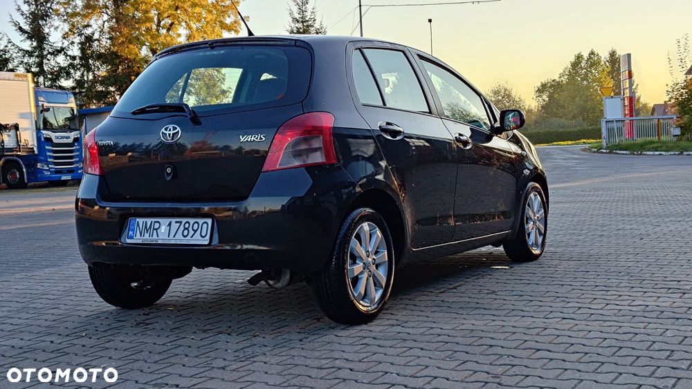 Toyota Yaris 1.3 - 1