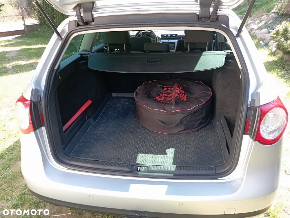 Volkswagen Passat 1.6 Comfortline - 5