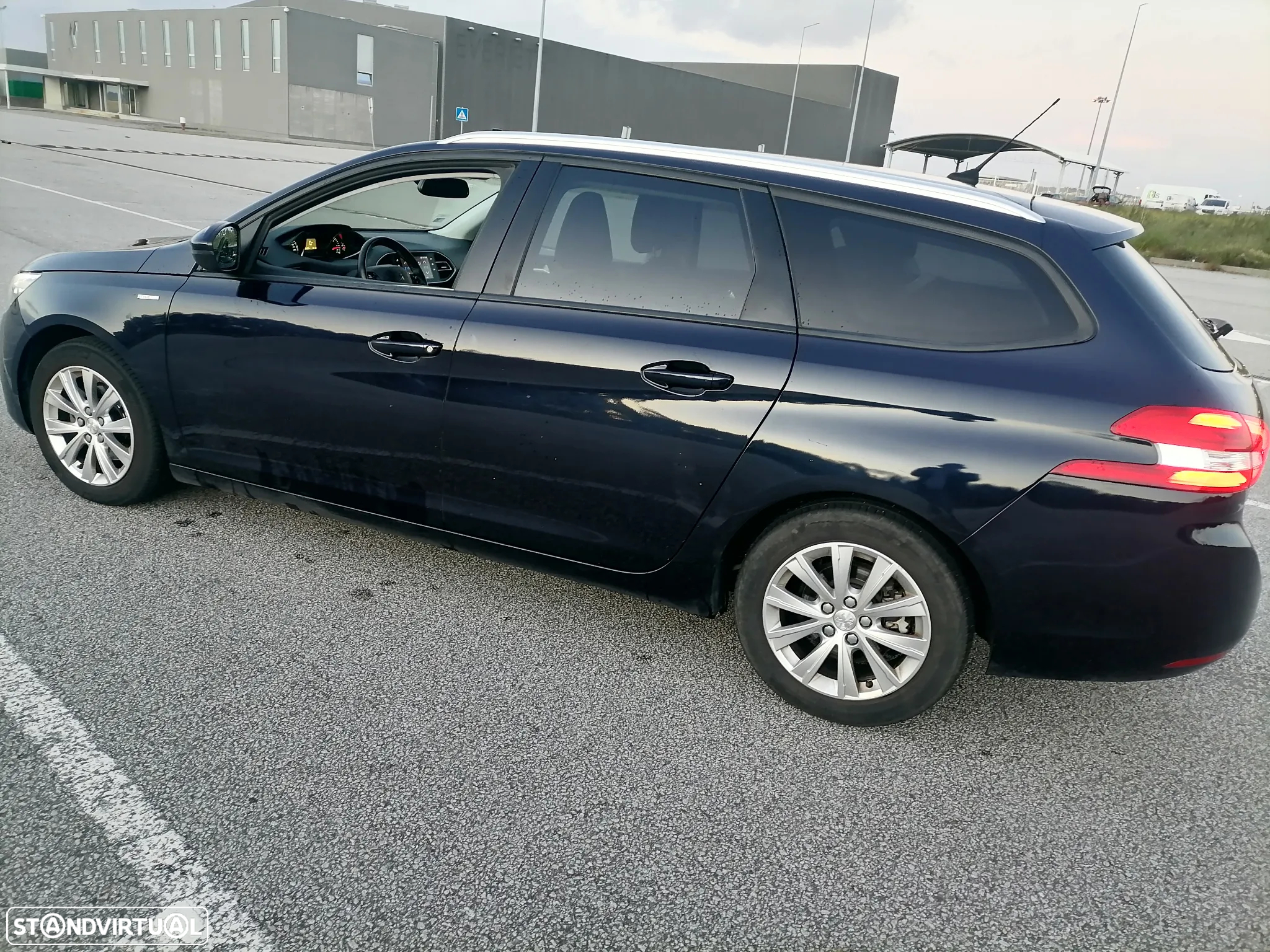 Peugeot 308 SW 1.5 BlueHDi Style - 4