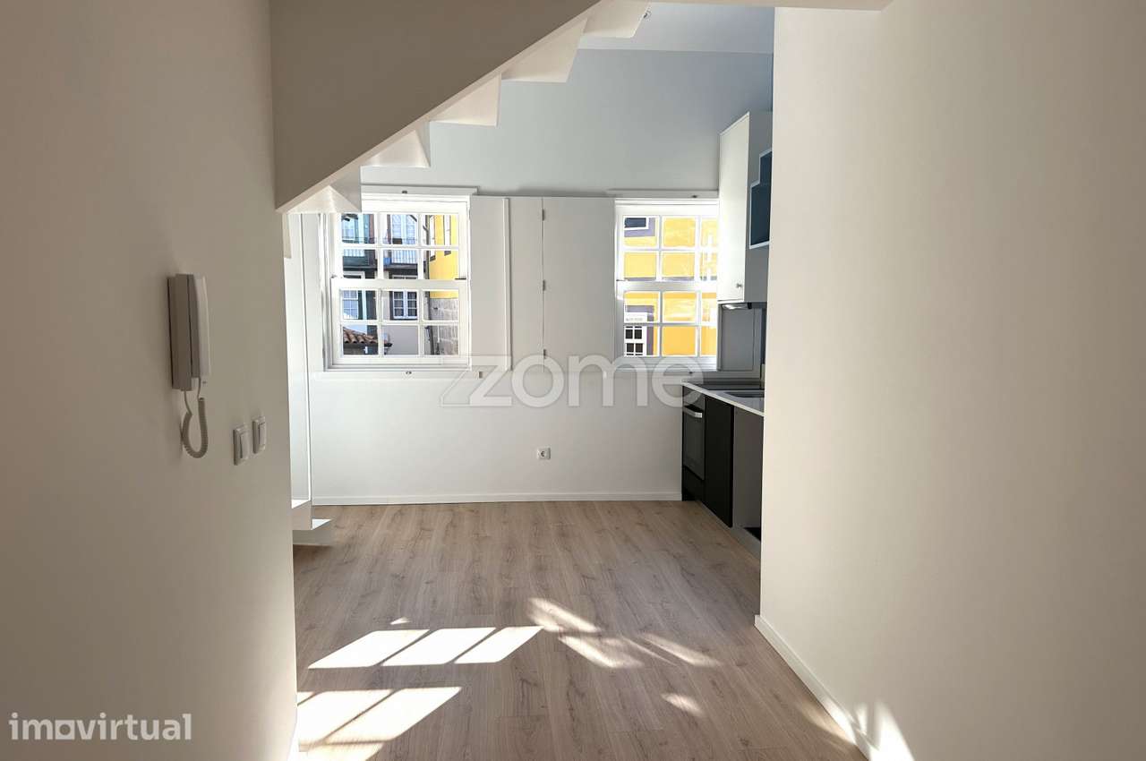 Apartamento T0 Duplex para arrendamento - Grande imagem: 2/16