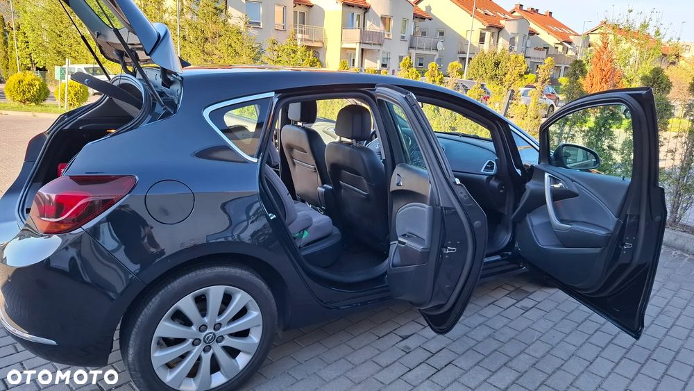 Opel Astra 1.4 T Cosmo - 16