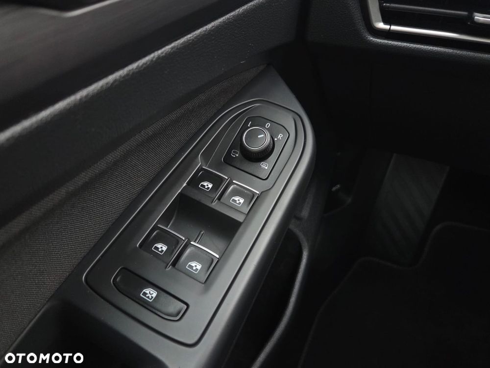 Volkswagen Golf 2.0 TDI SCR 4Motion DSG IQ.DRIVE - 27