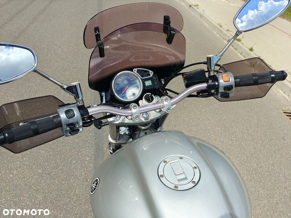 Yamaha BT - 11