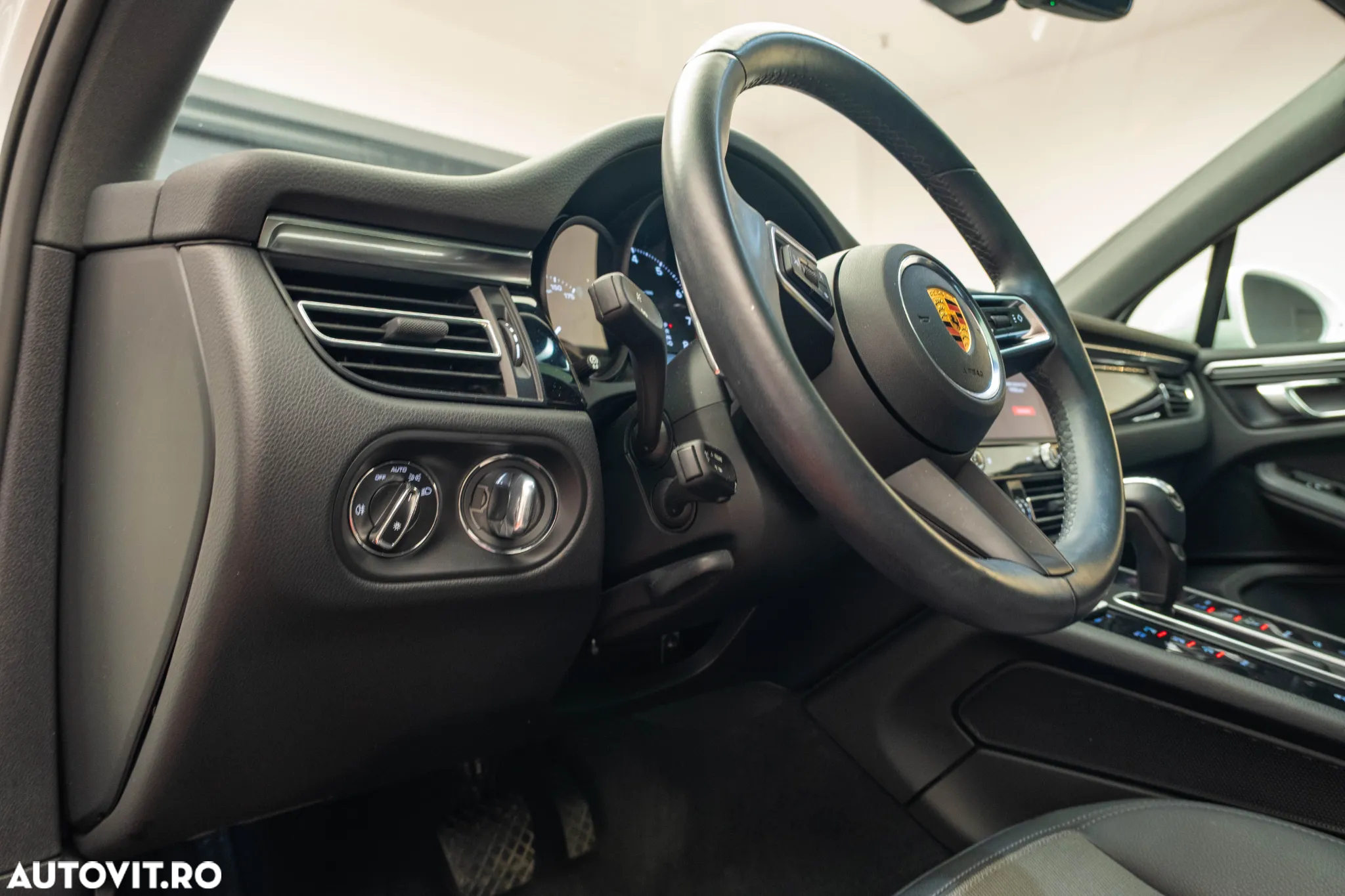 Porsche Macan - 19