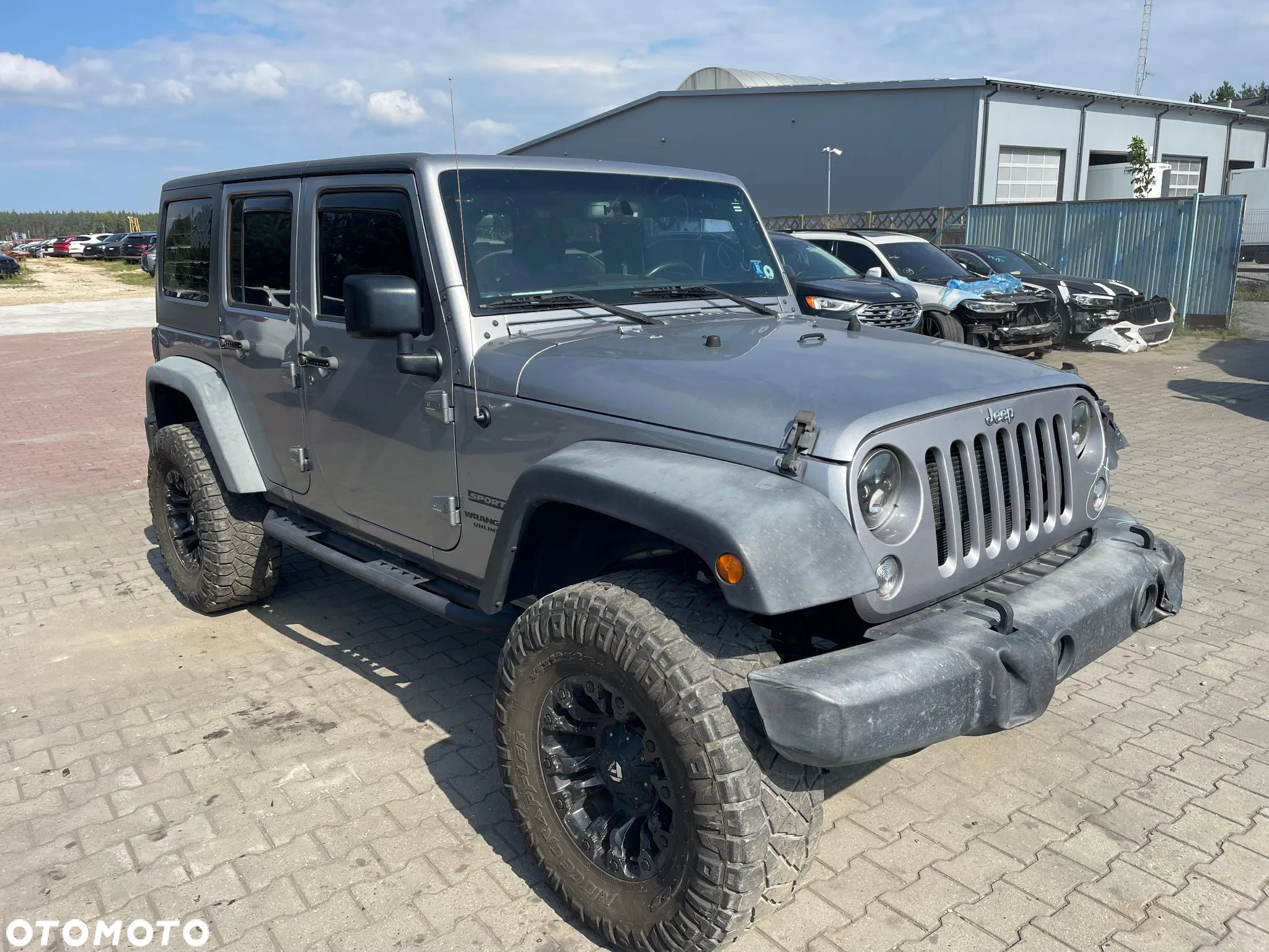 Jeep Wrangler - 5