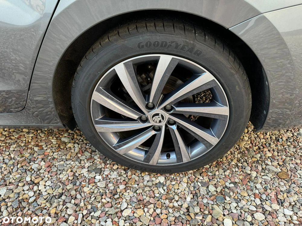 Skoda Octavia 2.0 TDI Ambition DSG - 19