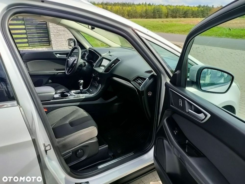 Ford S-Max - 22