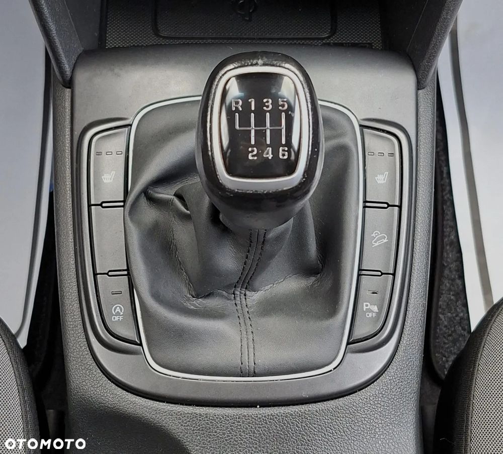 Hyundai Kona - 23