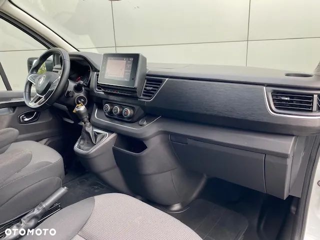 Renault Trafic SpaceClass 2.0 dCi - 18