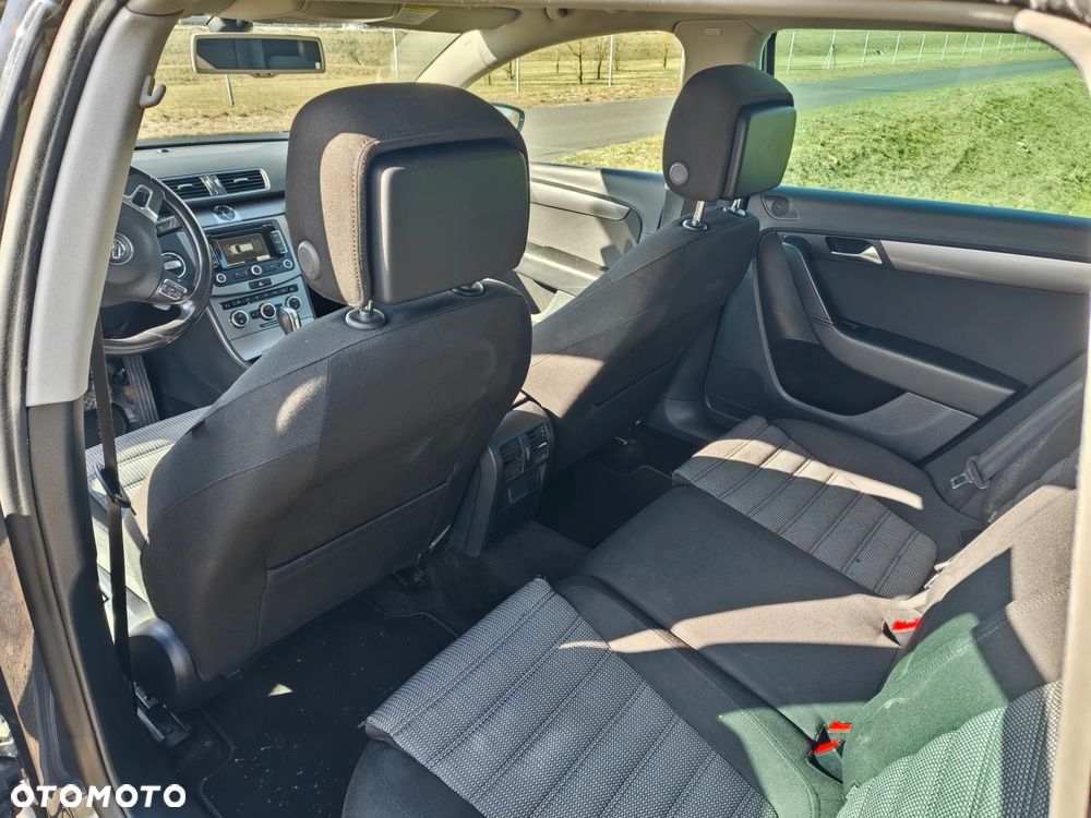 Volkswagen Passat Variant 2.0 TDI DSG BlueMotion Technology Business Edition - 10