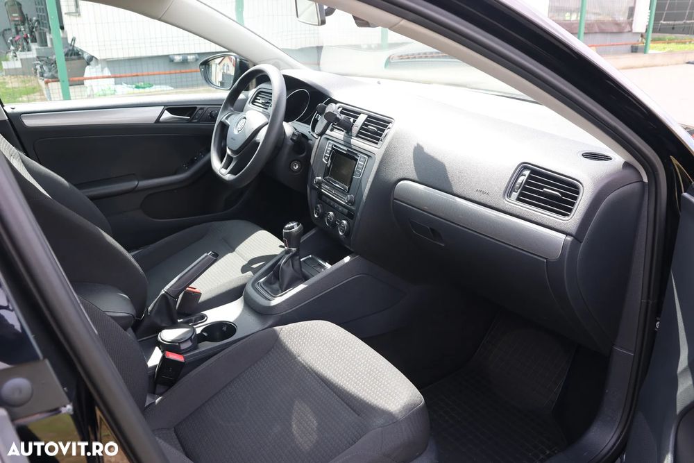 Volkswagen Jetta 1.2 TSI Trendline - 7