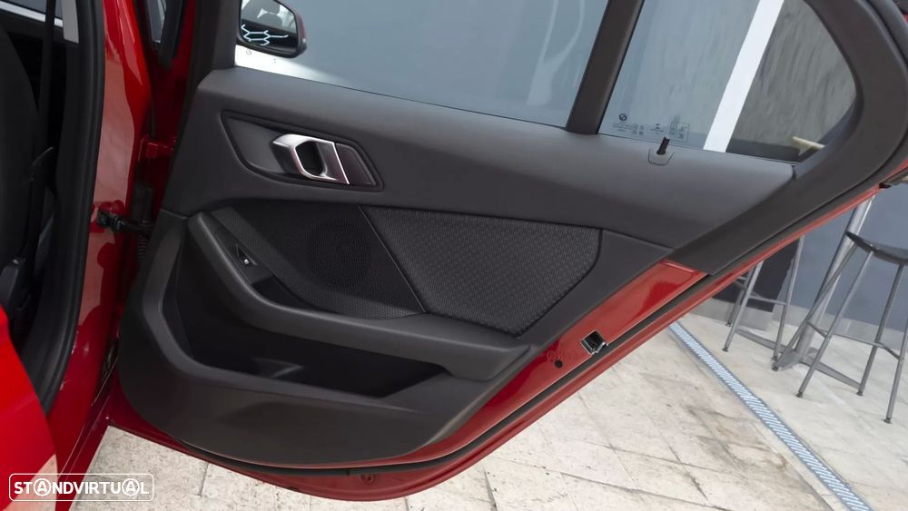 BMW 116 d Corporate Edition Auto - 11