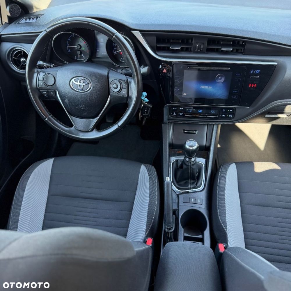 Toyota Auris - 22