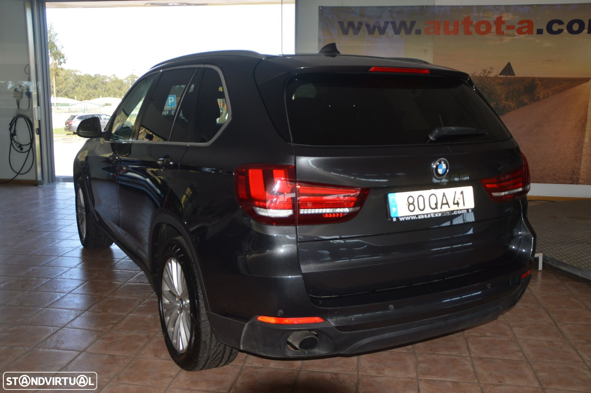 BMW X5 25 d sDrive Comfort 7L - 3