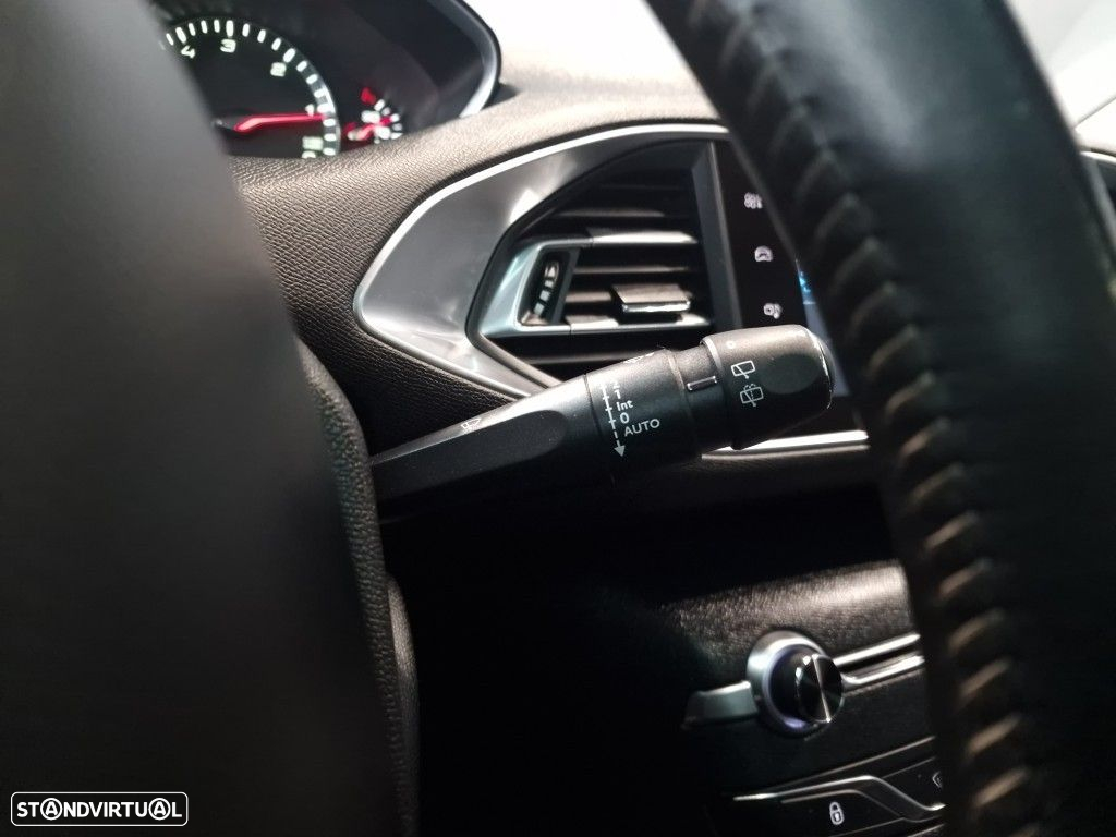 Peugeot 308 SW 2.0 BlueHDi Allure J18 EAT6 - 38