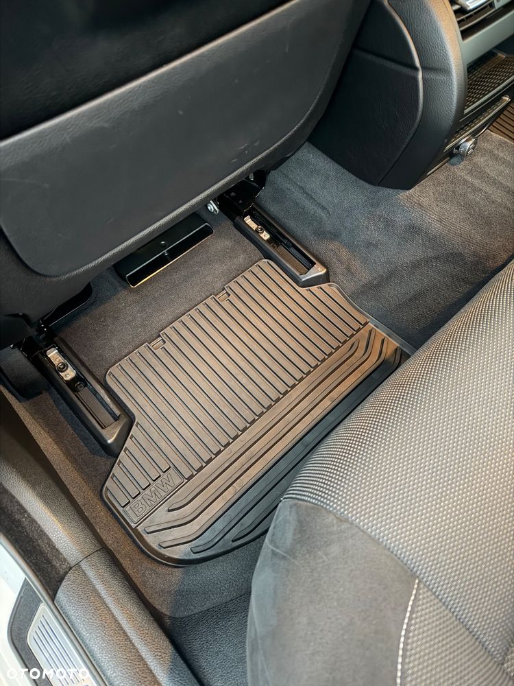 BMW Seria 5 535d xDrive - 24