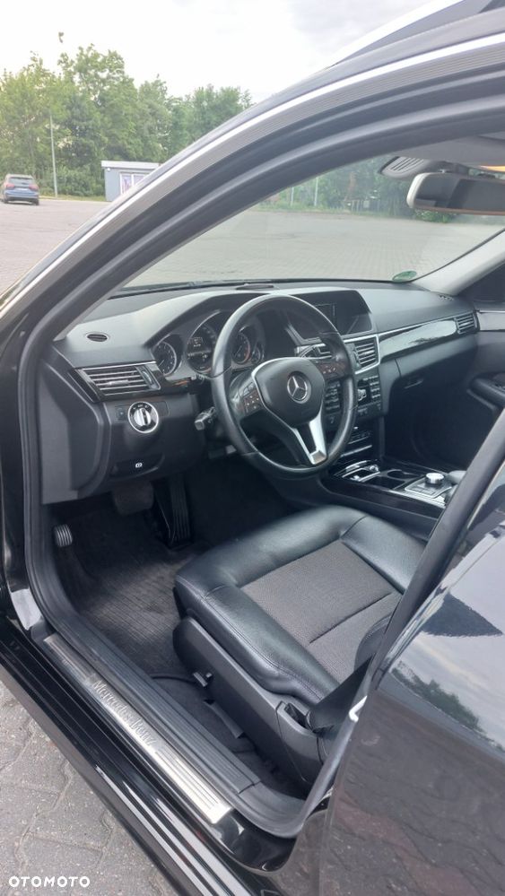 Mercedes-Benz Klasa E 200 CGI BlueEFFICIENCY 7G-TRONIC Avantgarde - 6