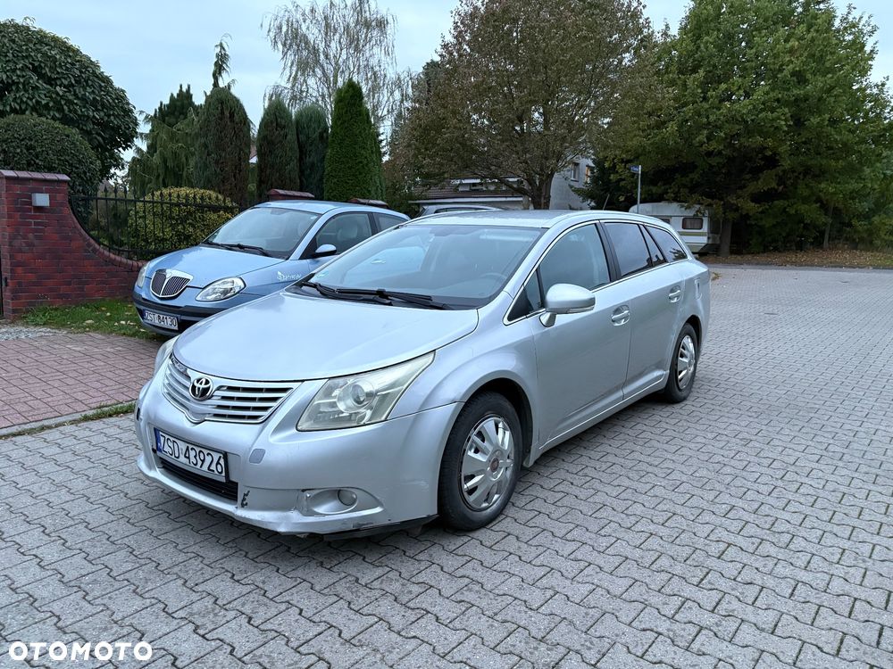 Toyota Avensis - 7