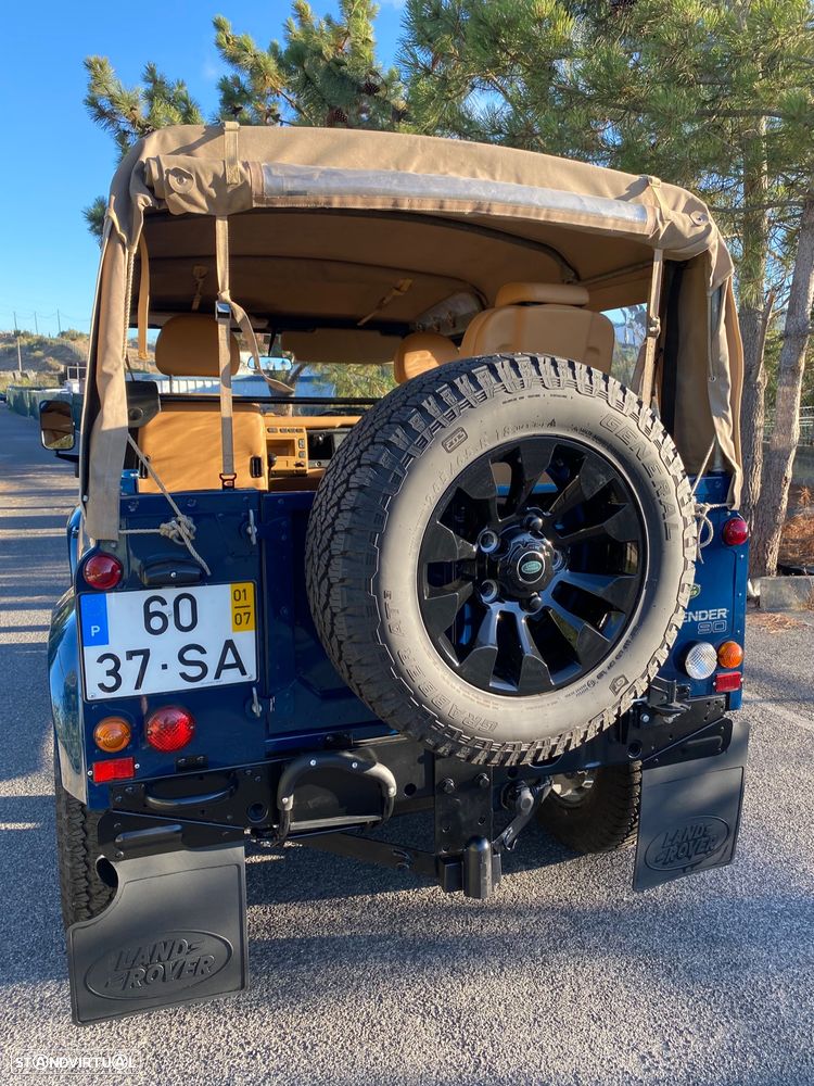 Land Rover Defender 90 2.5 Td5 Soft Top - 3