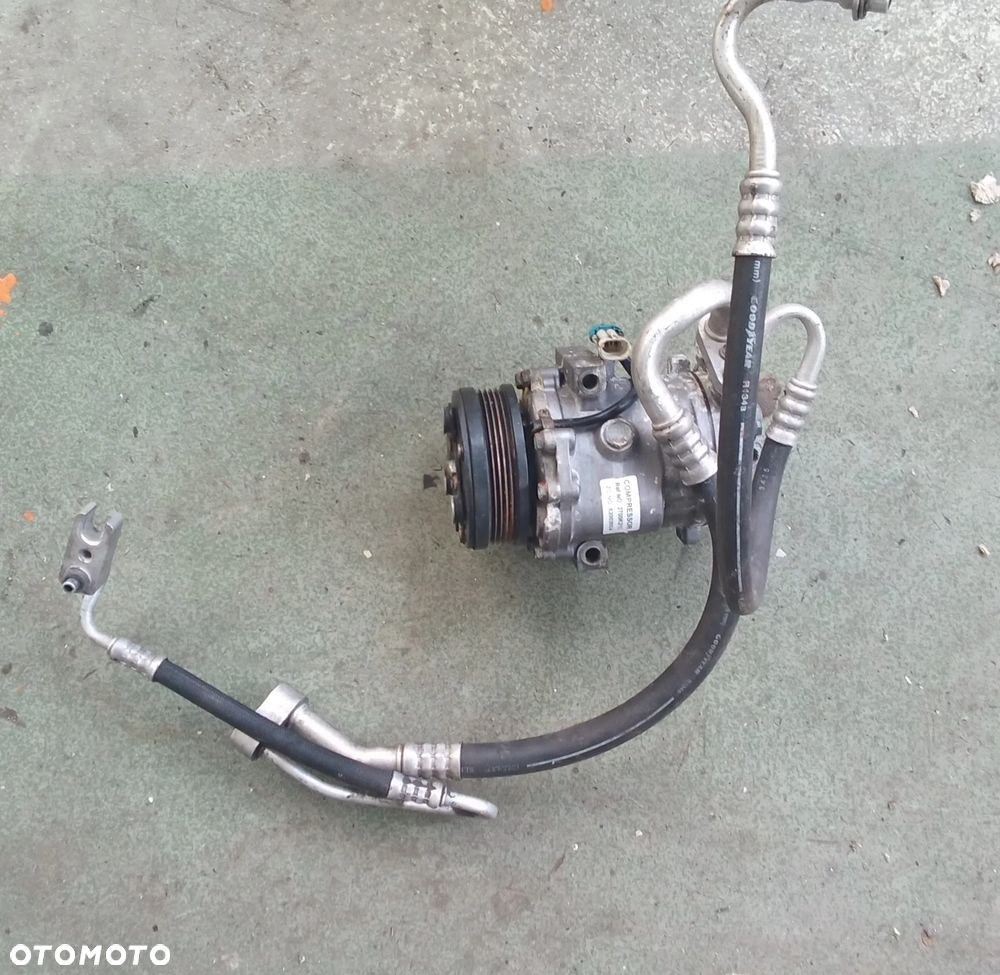 Sprężarka kompresor pompa klimatyzacji Opel Meriva 62003004