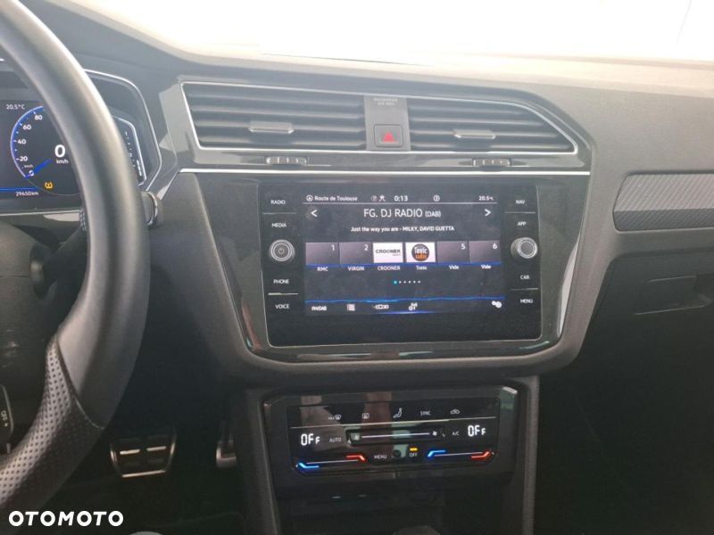 Volkswagen Tiguan 2.0 TDI SCR DSG R-Line - 9