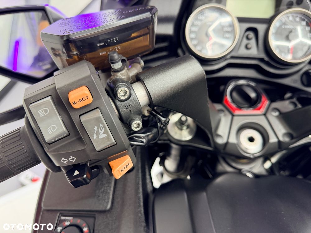 Kawasaki GTR - 22