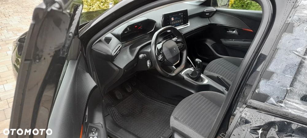 Peugeot 208 1.2 PureTech Allure S&S - 9