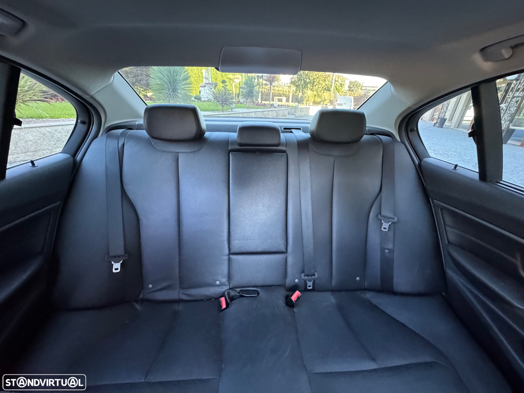 BMW 328 i Auto Pack M - 21