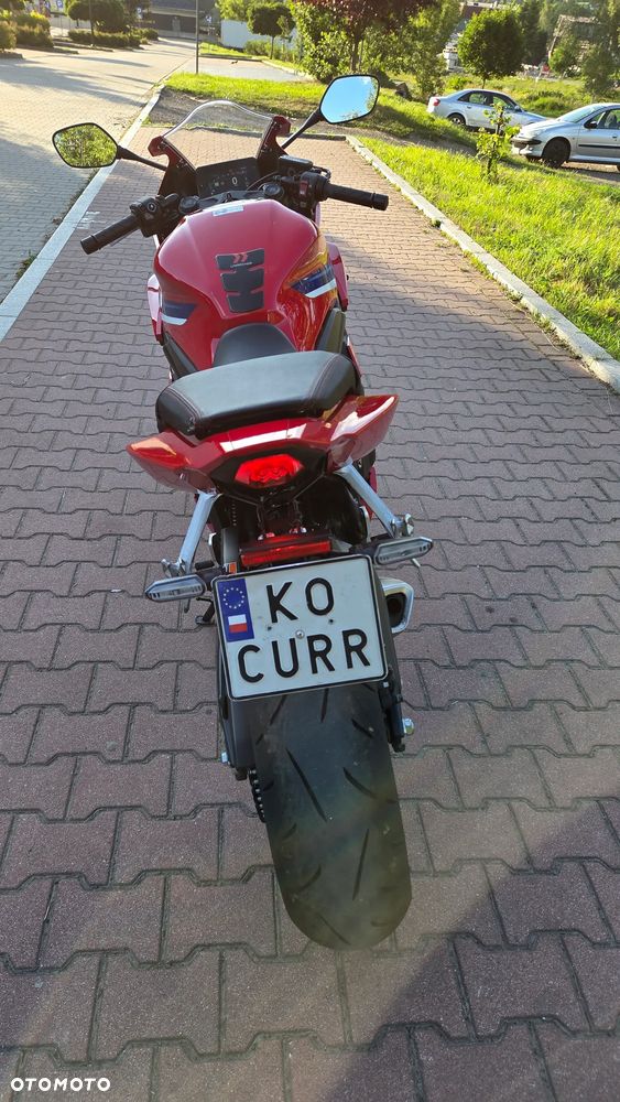 Honda CBR - 6