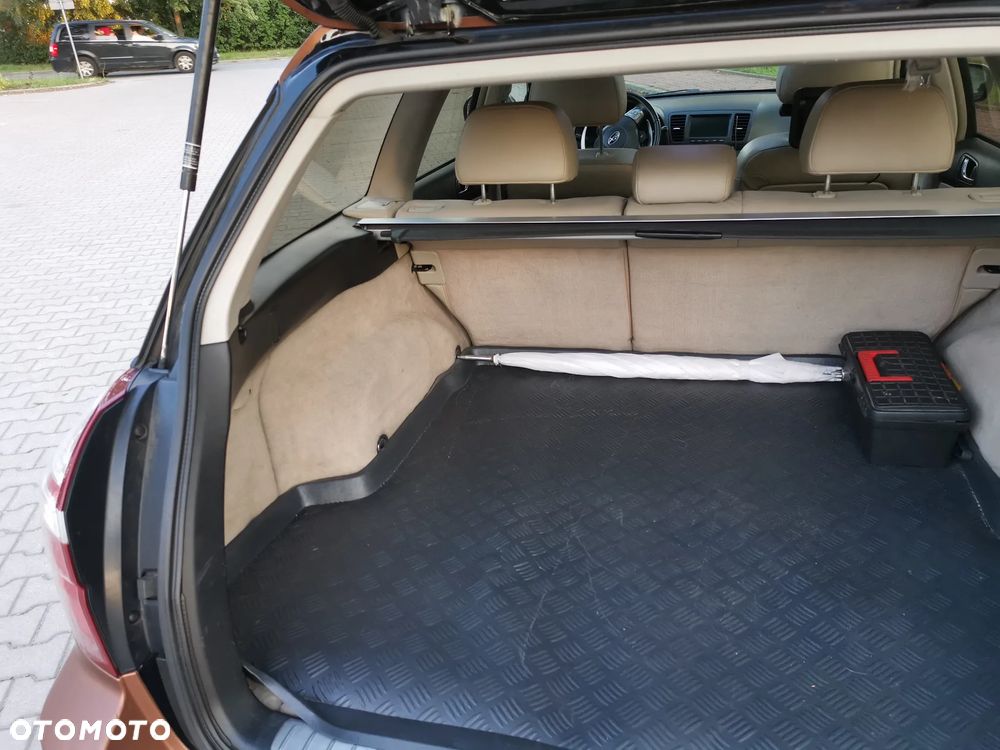 Subaru Legacy 3.0RE NAV/NSE - 25