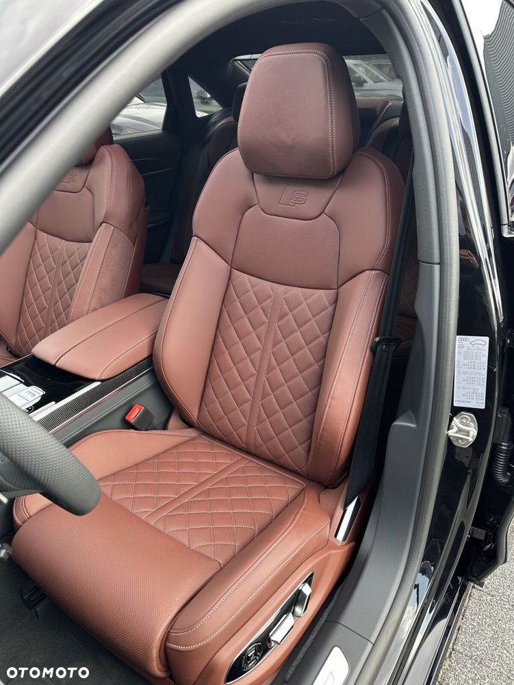 Audi A8 - 14