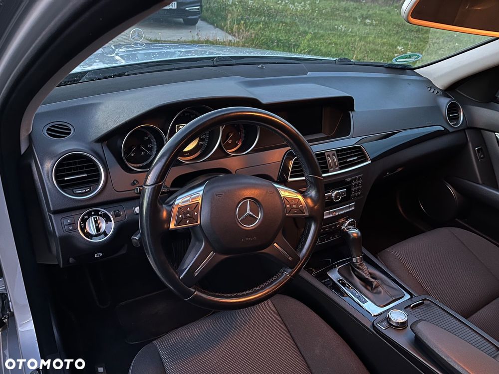 Mercedes-Benz Klasa C 220 CDI 7G-TRONIC Edition - 19