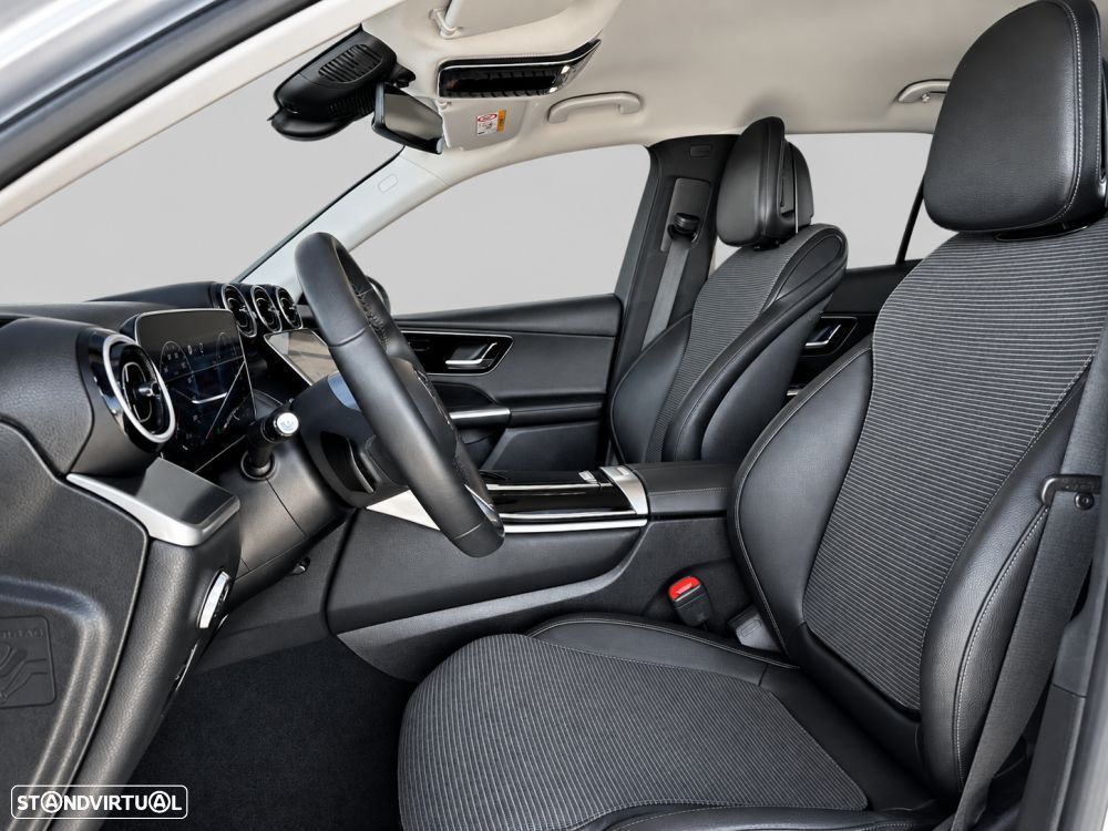 Mercedes-Benz GLC 300 e 4Matic 9G-TRONIC Avantgarde Advanced - 13