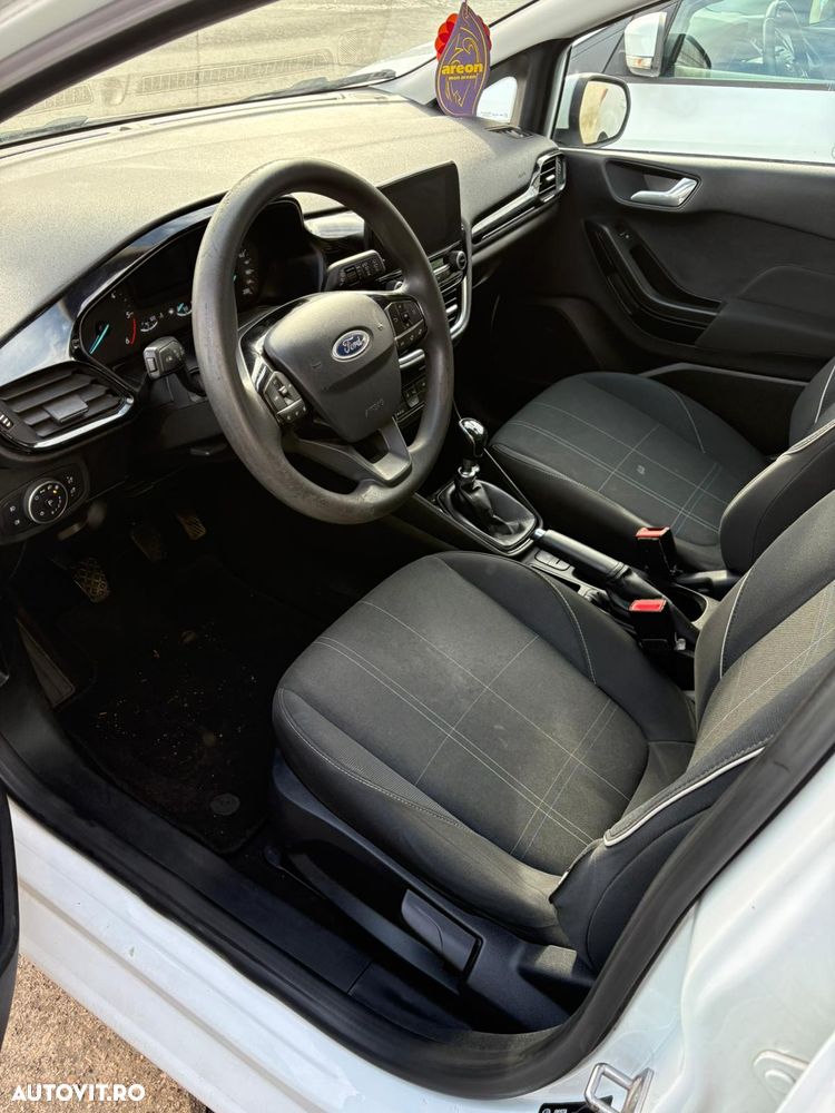 Ford Fiesta - 8
