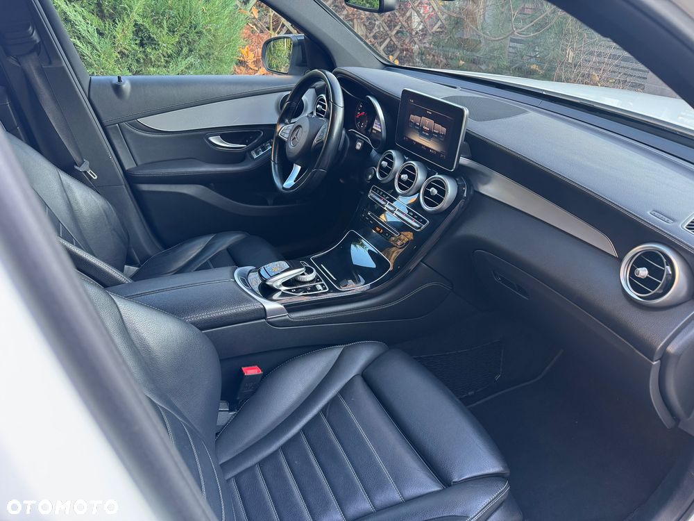 Mercedes-Benz GLC 250 d 4Matic 9G-TRONIC - 11