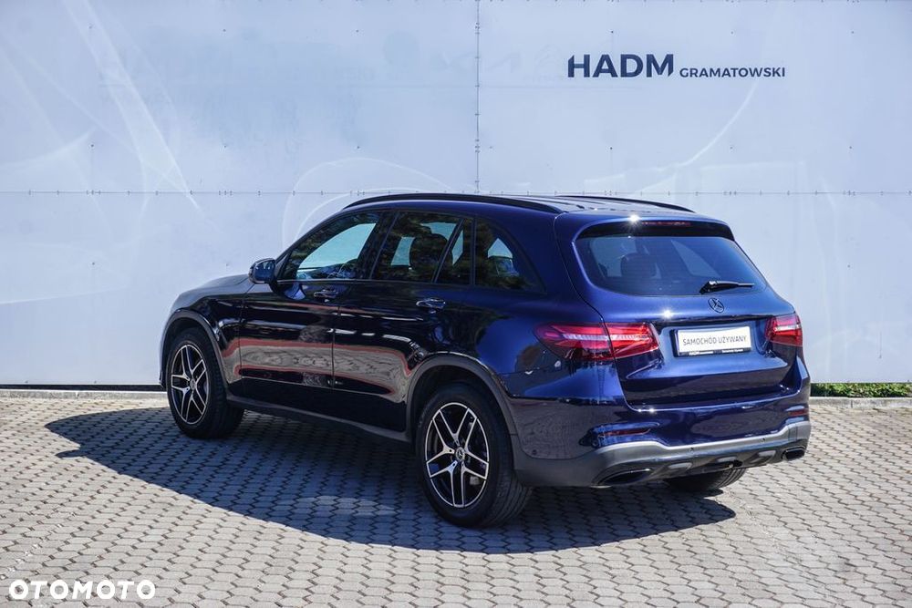 Mercedes-Benz GLC 250 4Matic 9G-TRONIC AMG Line - 6