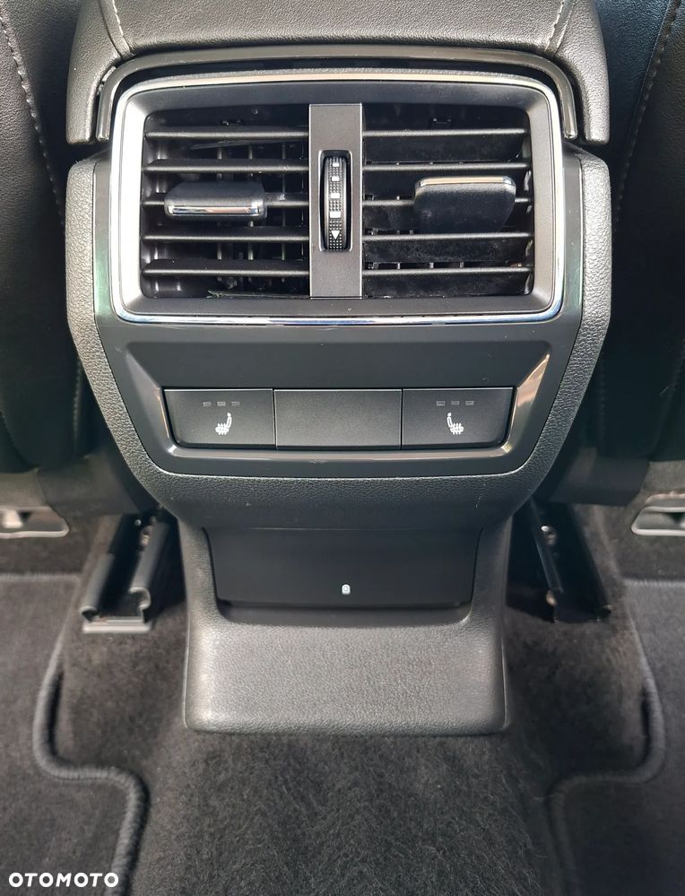Skoda Karoq 1.5 TSI DSG Sportline - 29