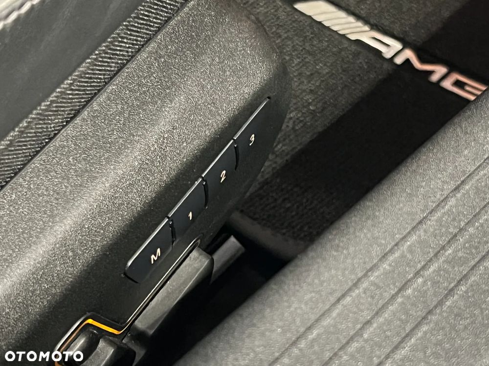 Mercedes-Benz AMG GT - 5