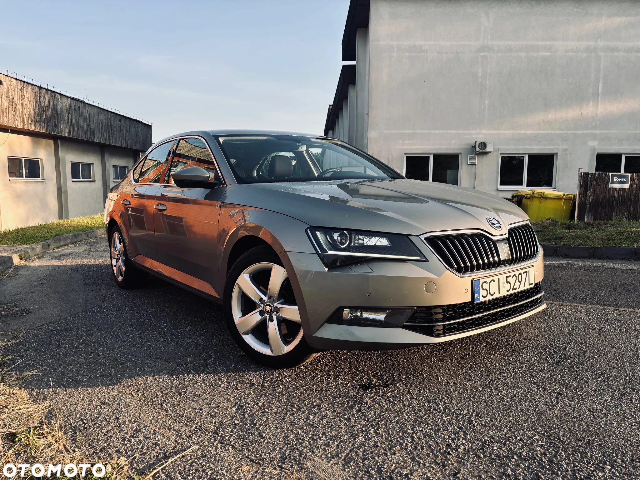 Skoda Superb 1.8 TSI Ambition DSG - 6