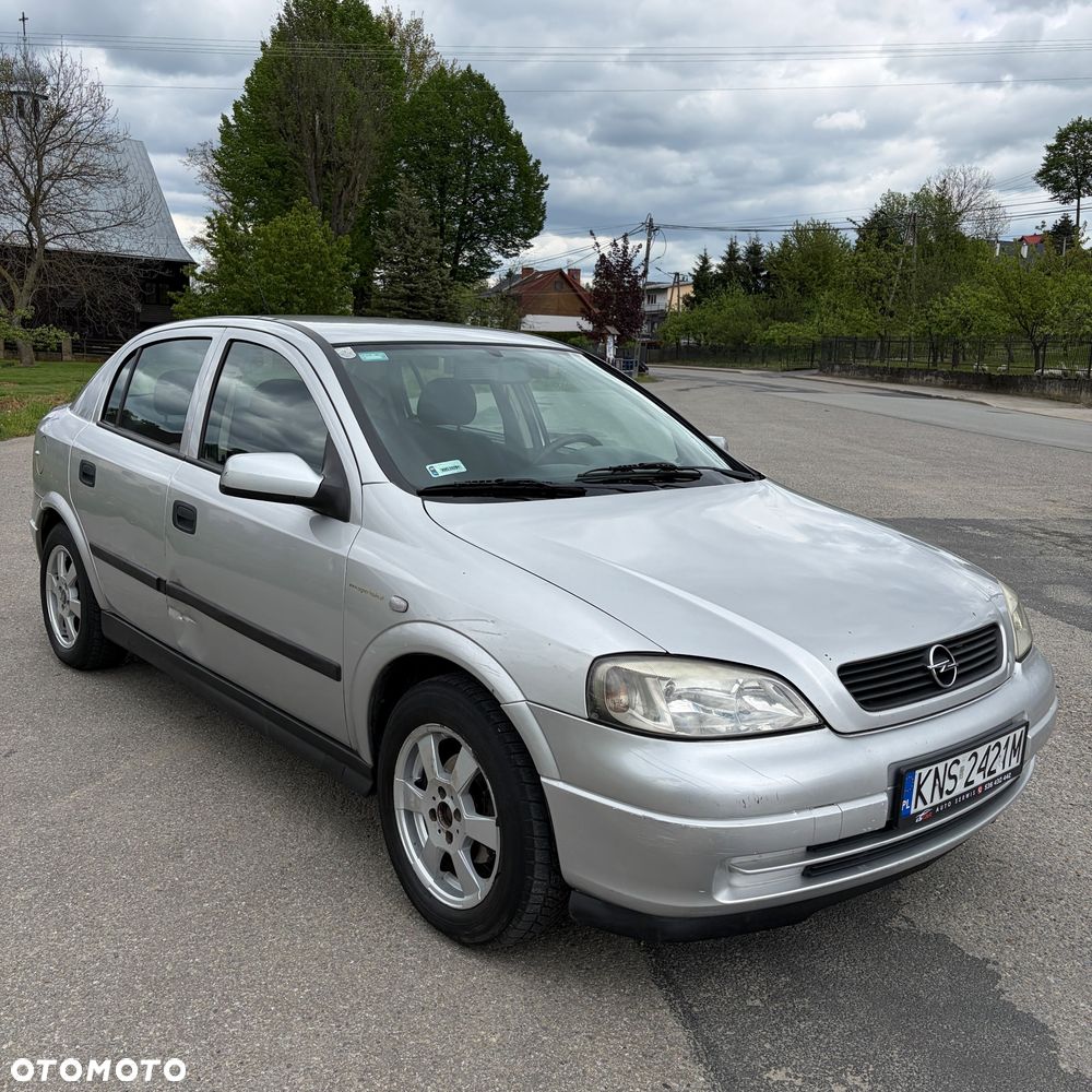 Opel Astra - 3