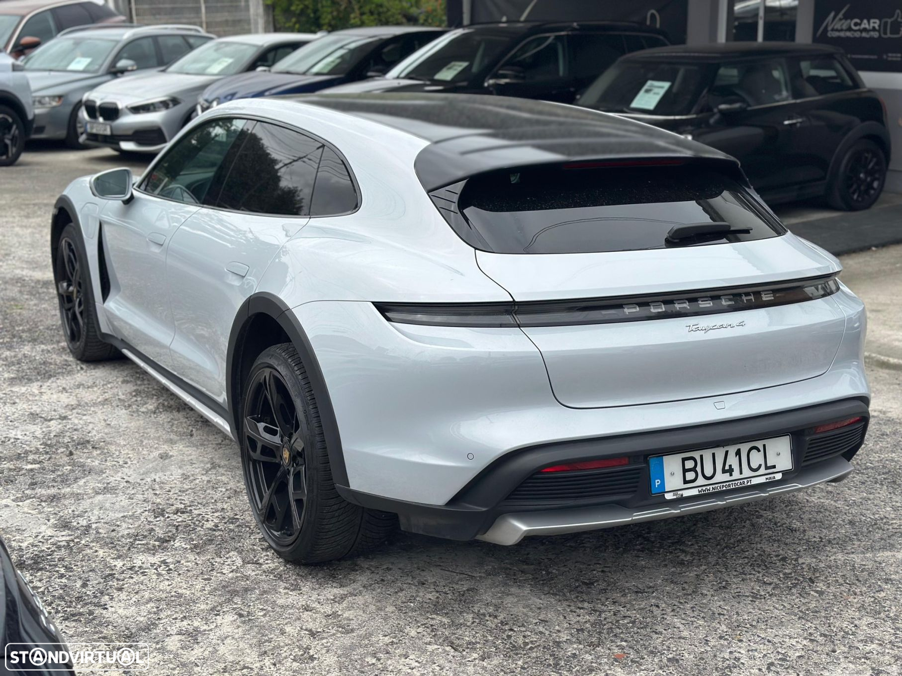 Porsche Taycan Cross Turismo - 8